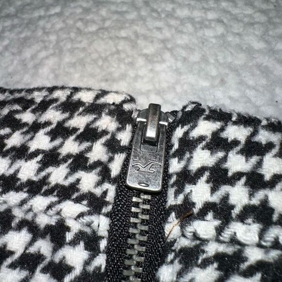 Hollister Ultra High Rise Skirt Black White Houndstooth Medium NWT - Picture 7 of 11